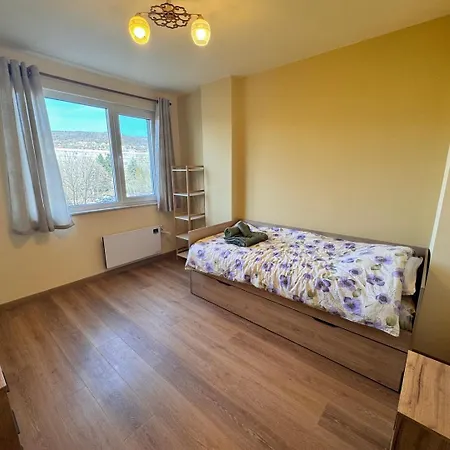 Apartament Spacious 3 Bedroom - Laveli