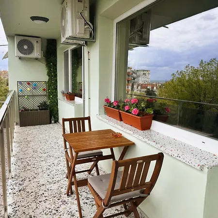 Spacious 3 Bedroom - Laveli * Varna